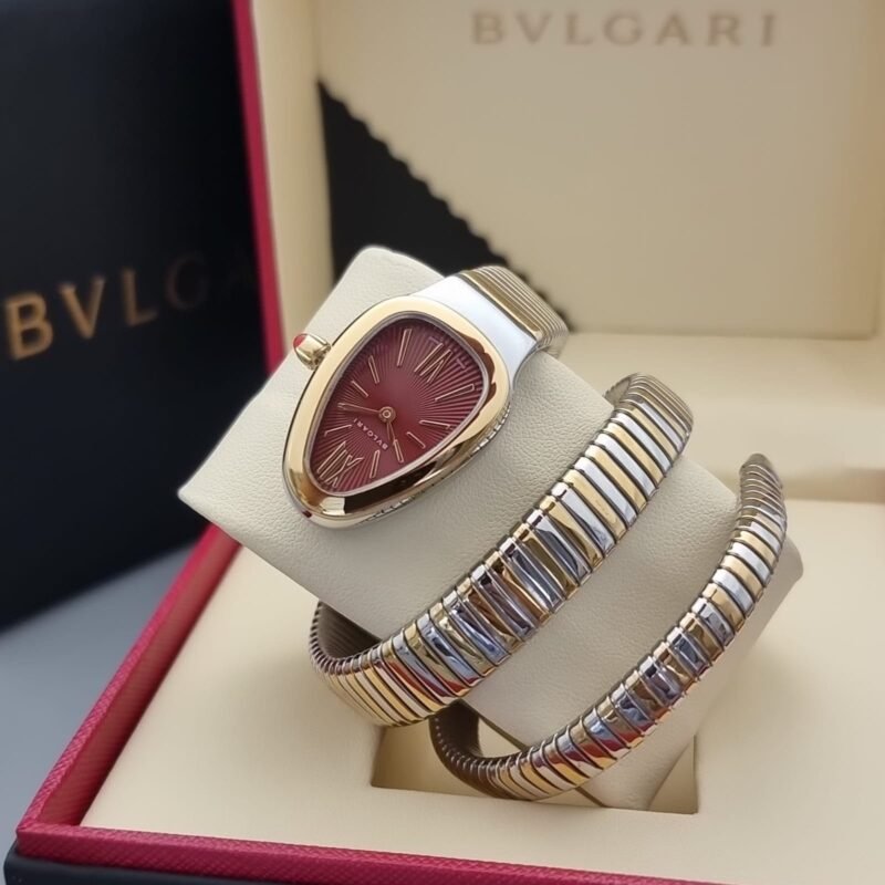 ساعة الثعبان بولغاري