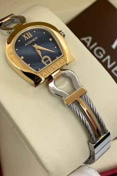 ساعة اقنر الصغيره