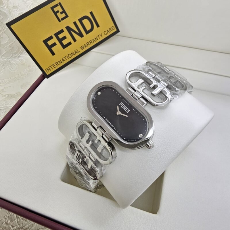 ساعه فندي نسائيه فضيه