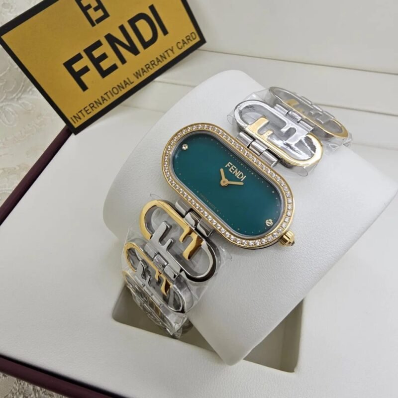 ساعه فندي الخضراء