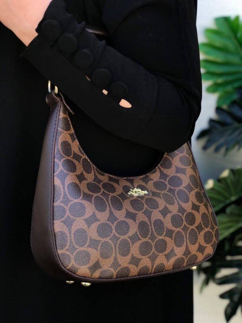 شنطه كوتش بني غامق