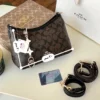 شنطة كوتش بني محروق