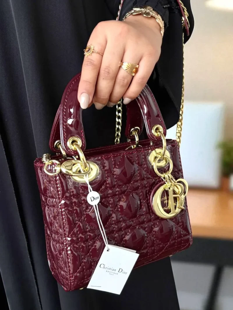 شنطة ديور عنابي لامع