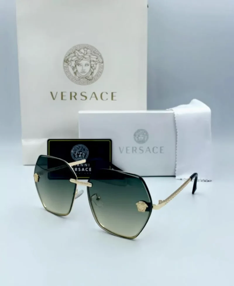 نظارات فيرساتشي الشمسية