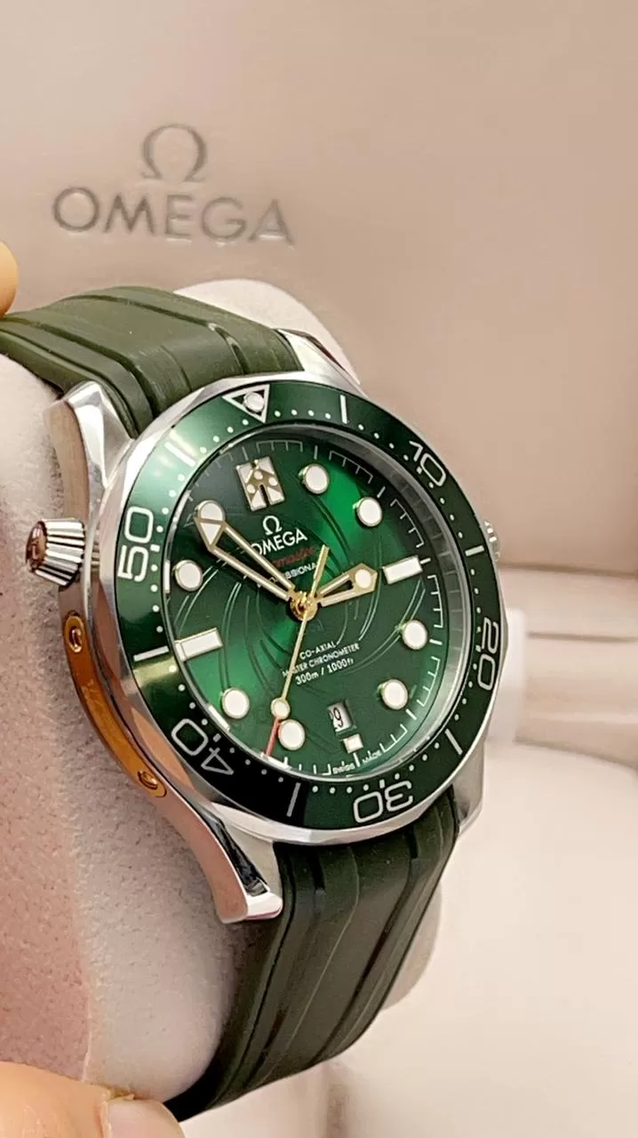 ساعة اوميغا ربر اخضر