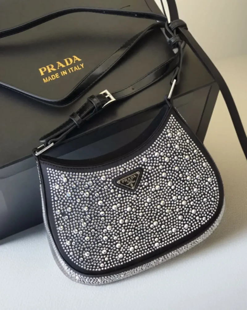 شنط كريستال