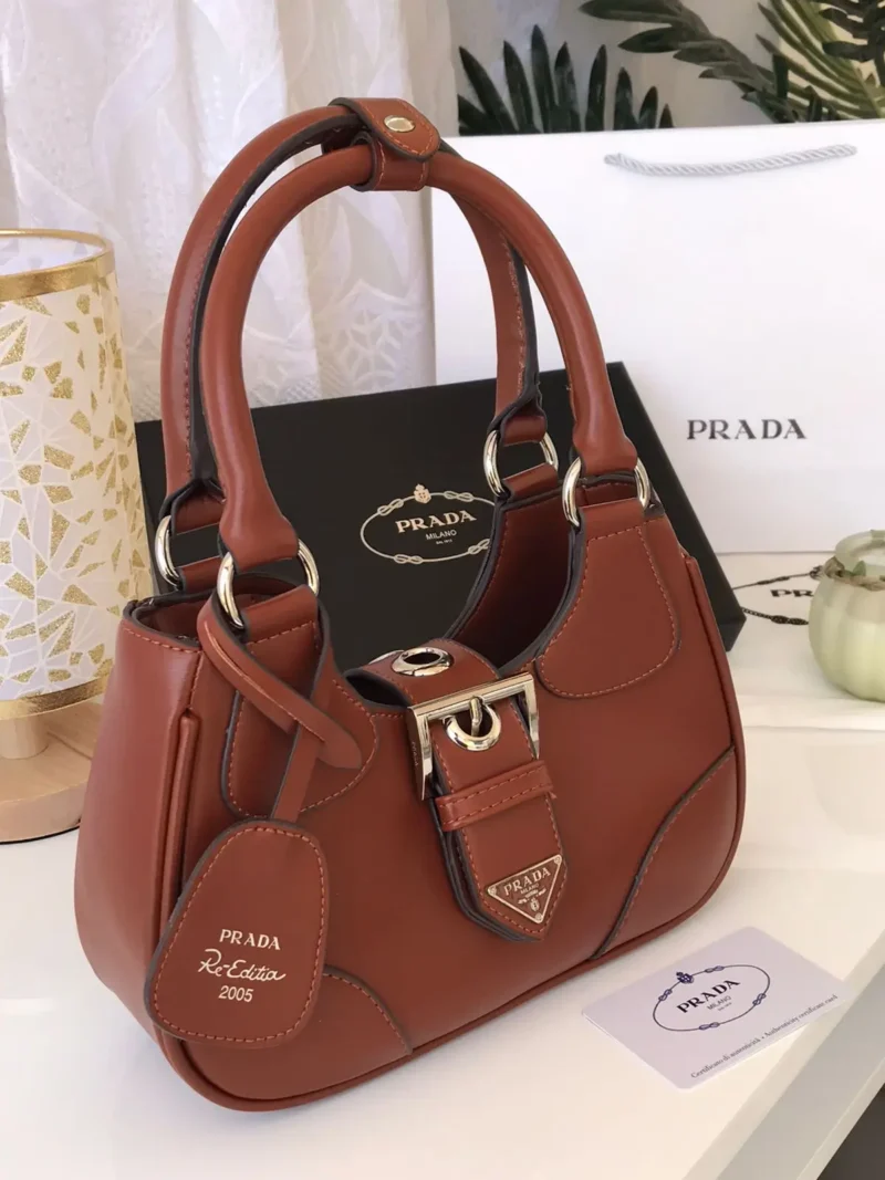 شنطه برادا بني