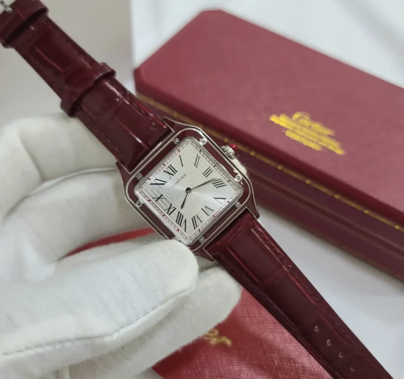 ساعة كارتير جلد احمر