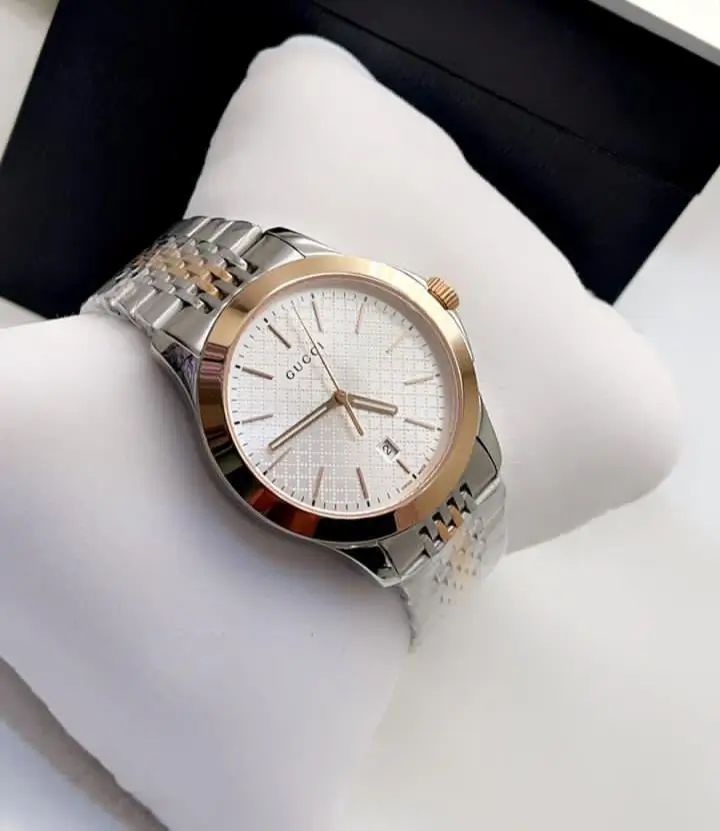 ساعات قوتشي رجالي الرياض