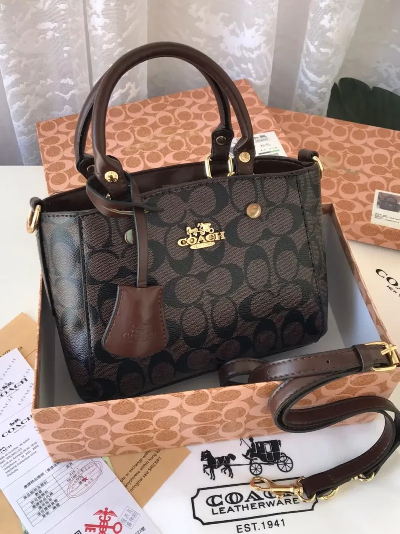 شنطه كوتش بني غامق