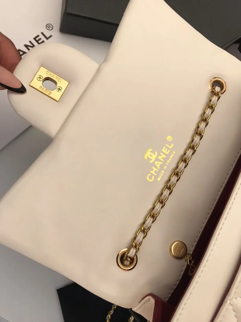 شنطه شانيل الصغيره