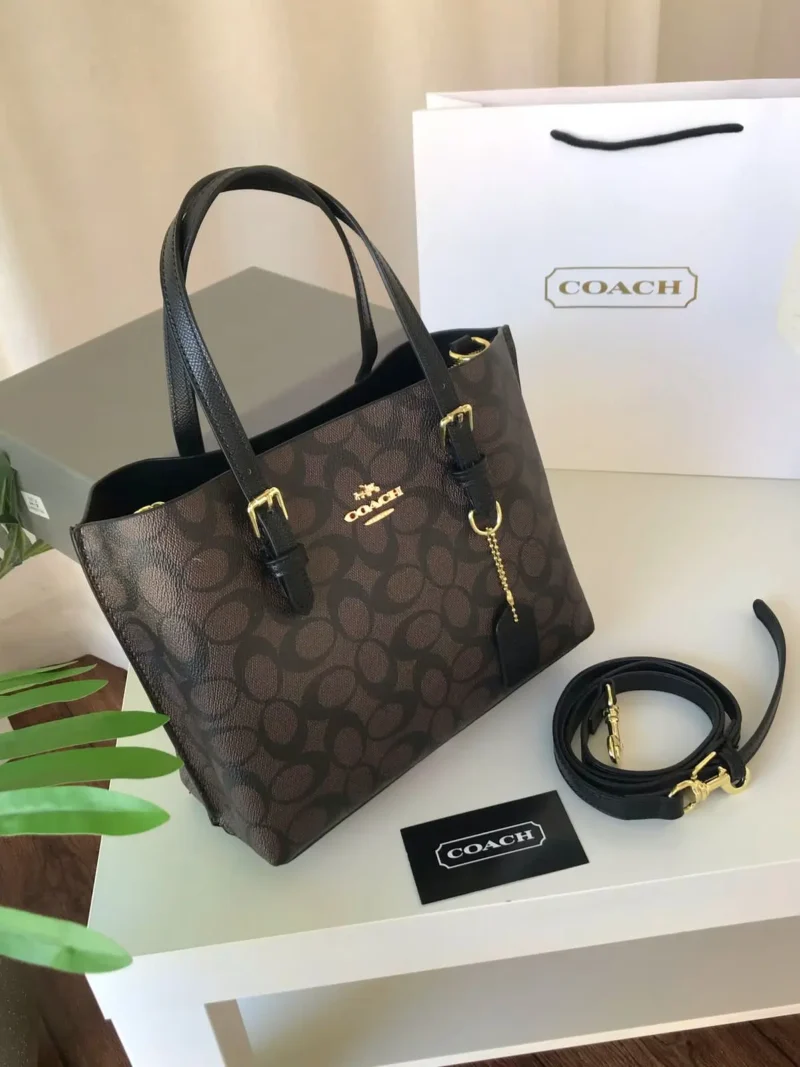 شنطة كوتش قماشية بنية