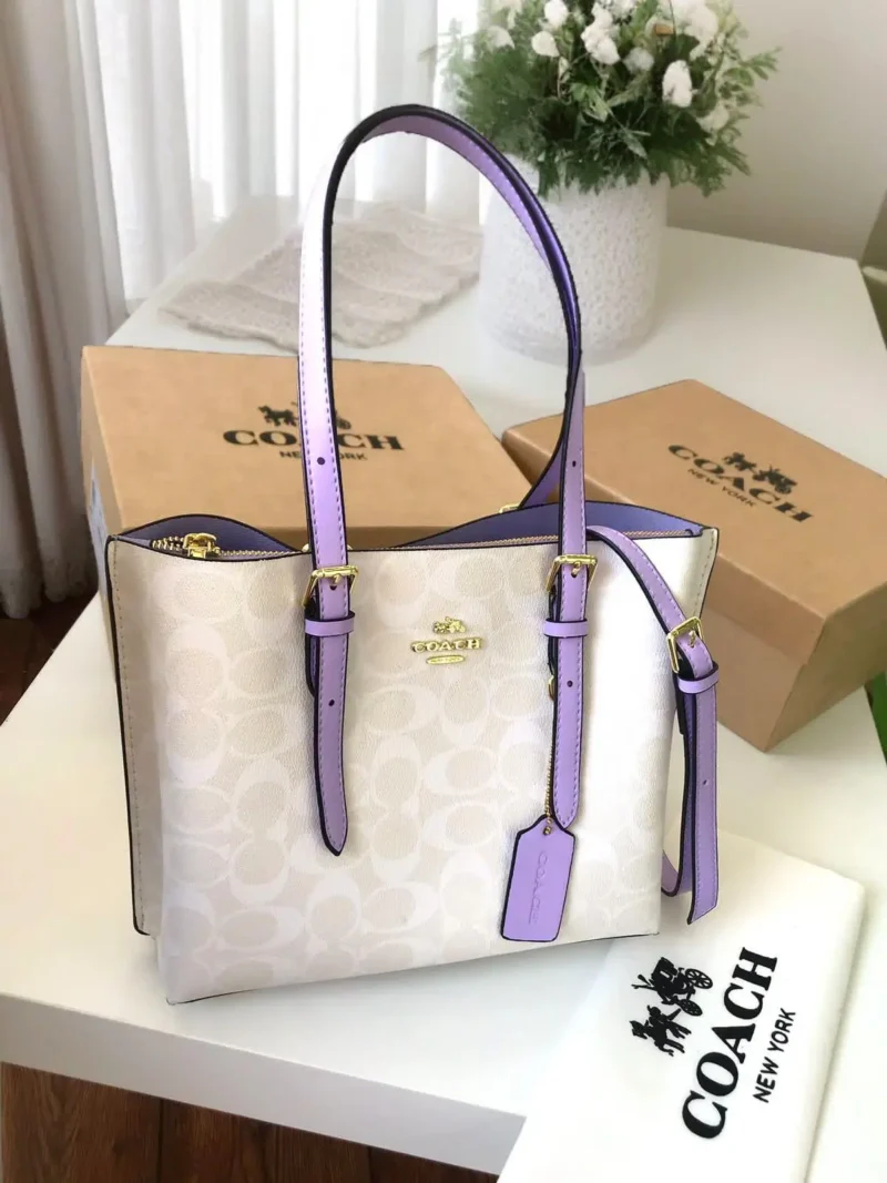 شنطه كوتش الابيض