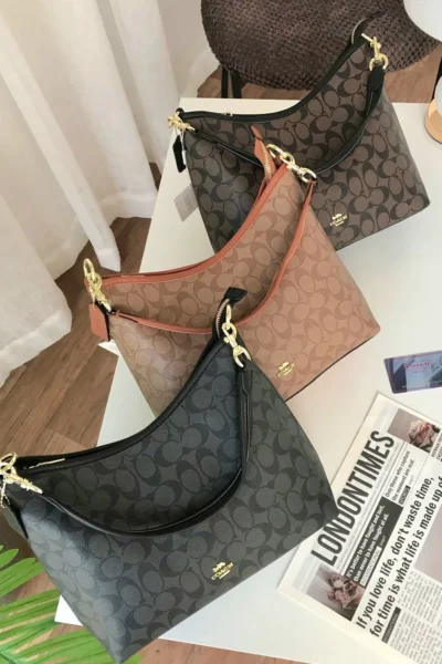 شنط كوتش سحاب