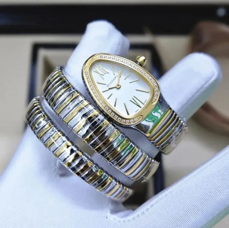 ساعة بلغاري سنيك