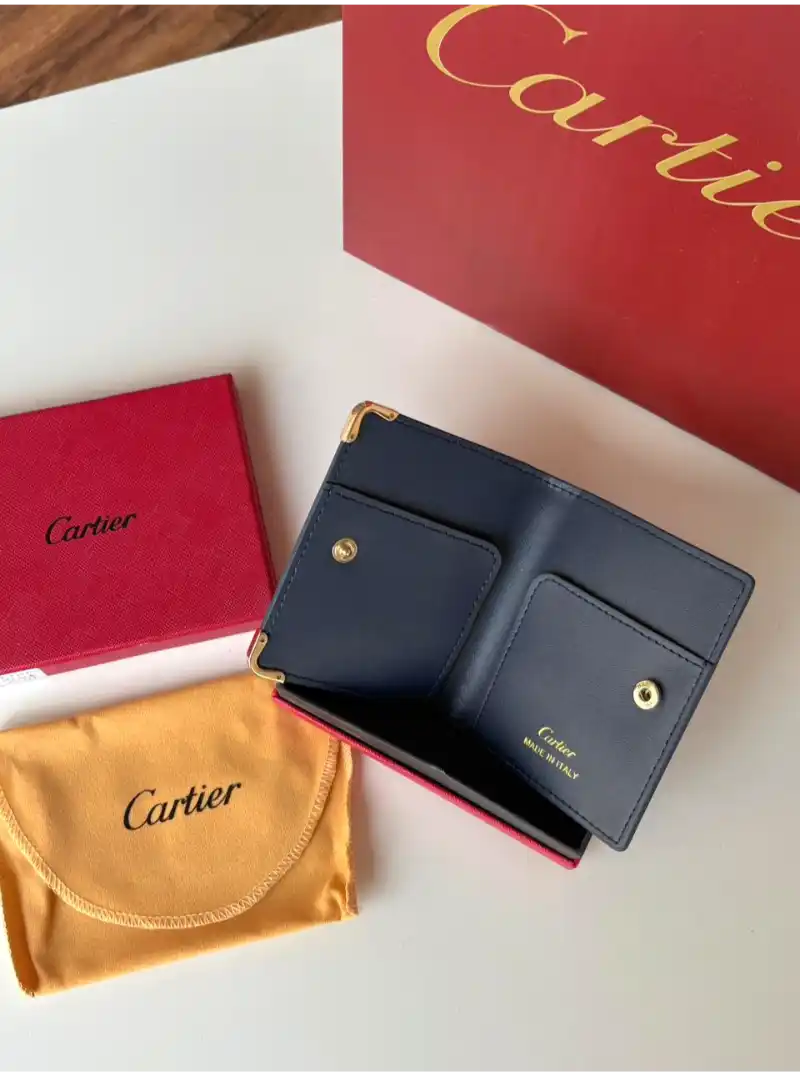 بوك بطايق كارتير كحلي