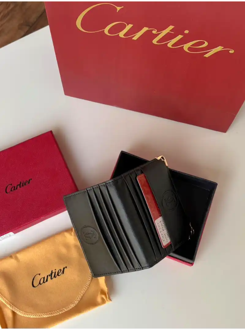 بوك كارتير رجالي أسود