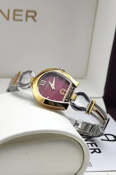 ساعة اقنر نسائيه صغيره