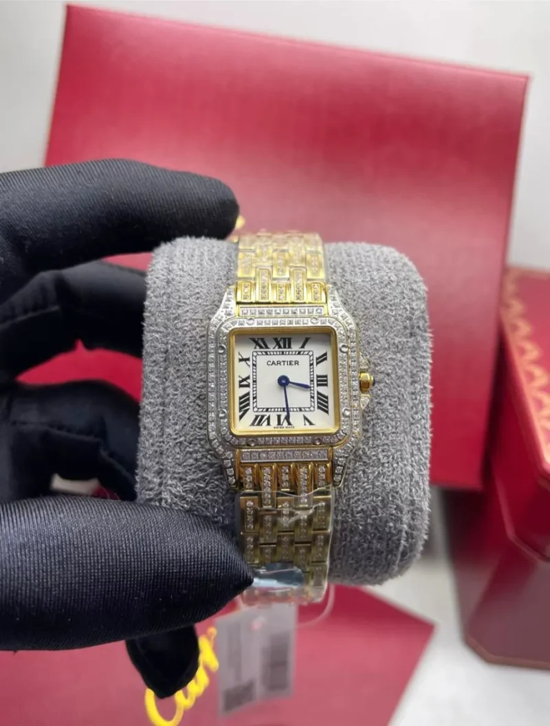 ساعة الماس نسائية ماركة كارتير