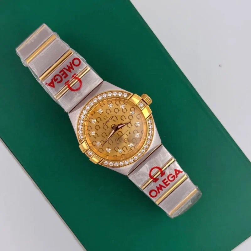 ساعة اوميغا مينا ذهبي نسائي