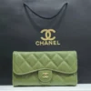 شنطة شانيل خضراء صغيرة