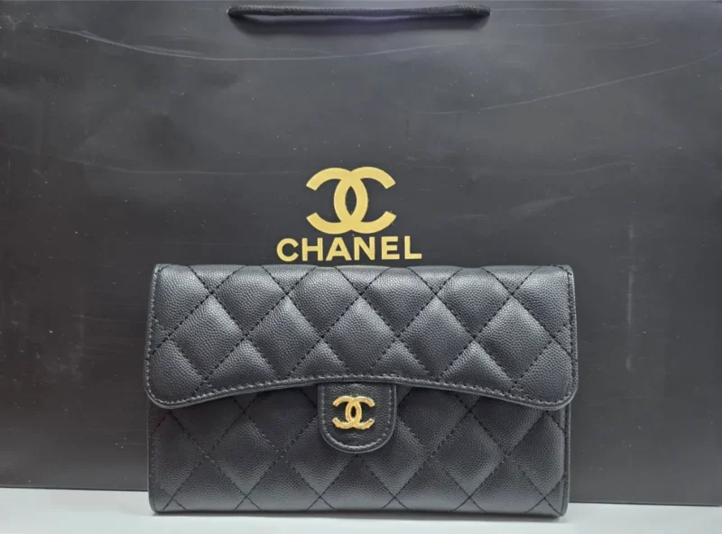 شنطة شانيل سوداء ميني