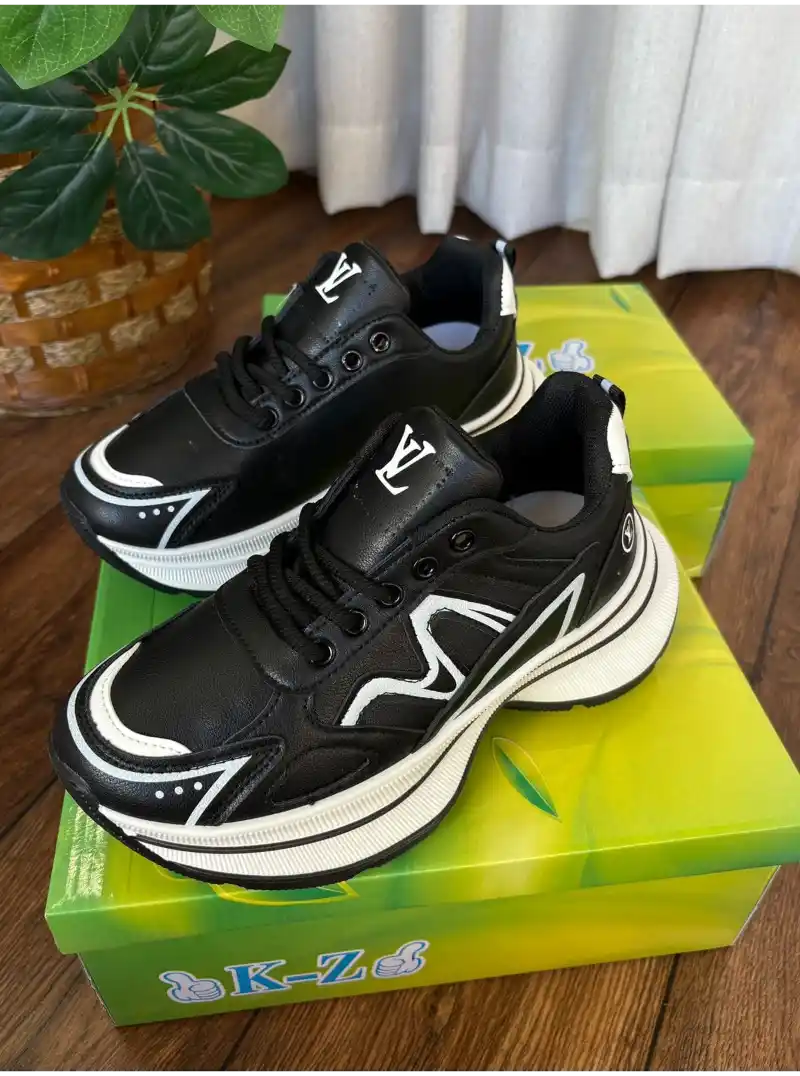 شوز lv رياضي اسود