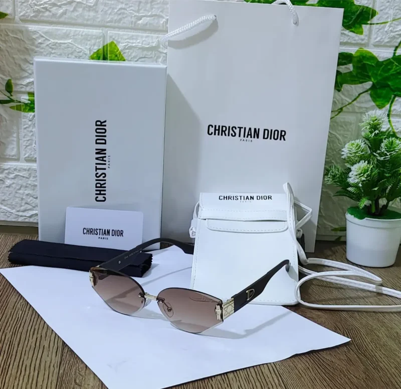 نظارة شمسية حريمي ديور