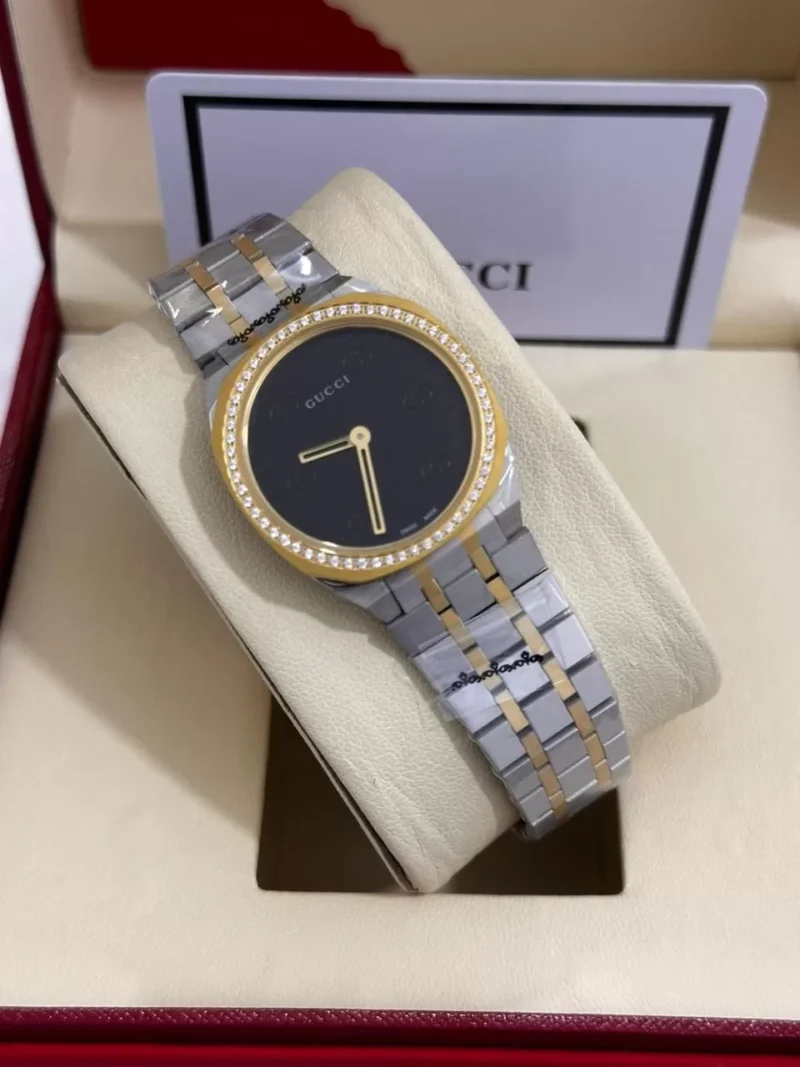 ساعه قوتشي نسائيه