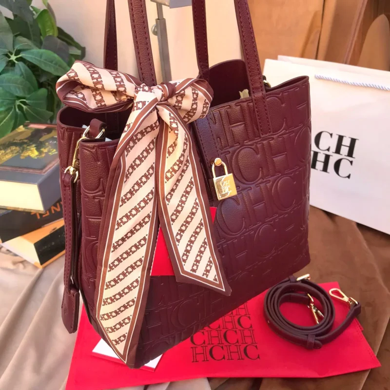 شنطة سي اتش عنابي