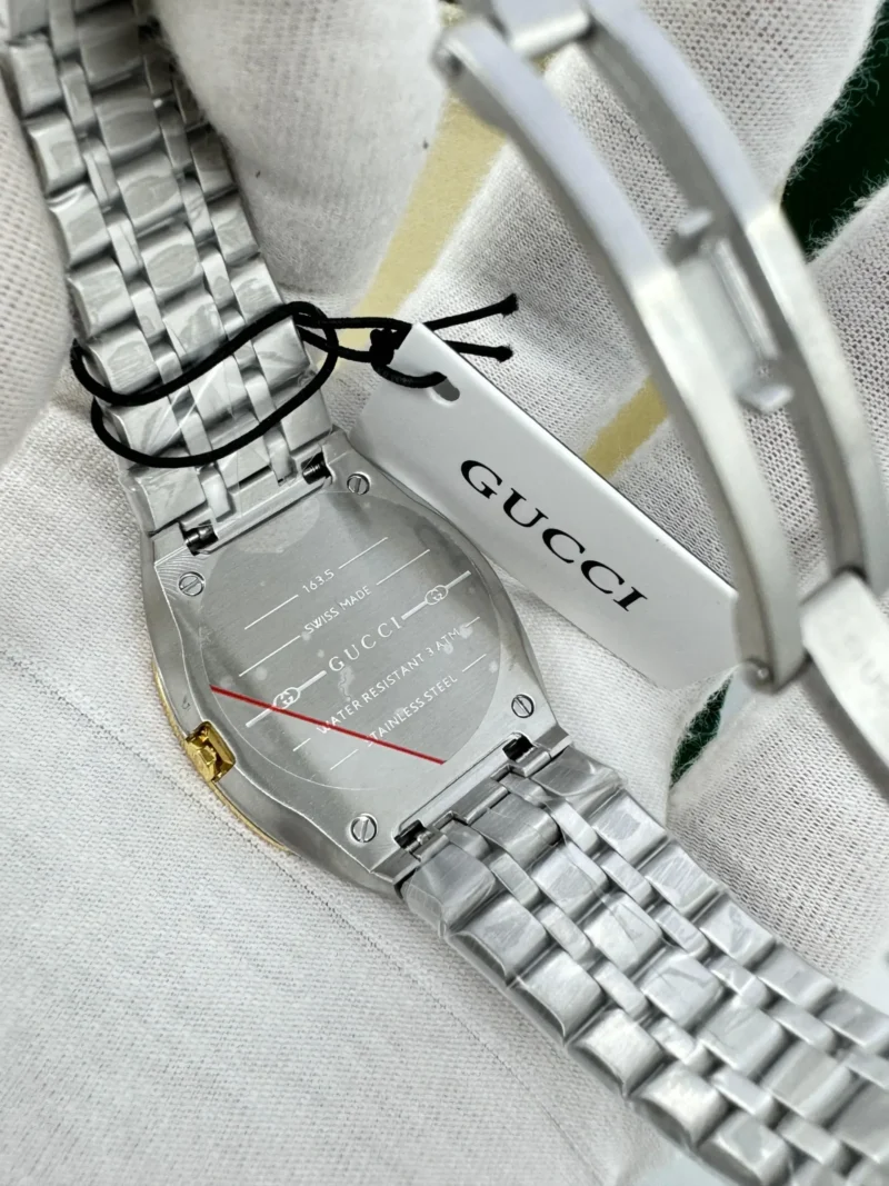 ساعات قوتشي نسائية جده