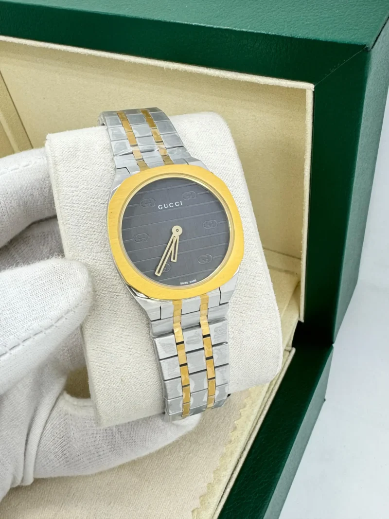 ساعه قوتشي نسائي جده