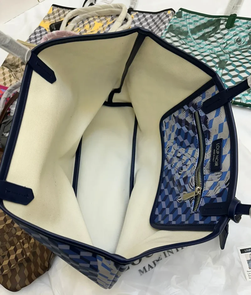 شنطه جامعيه كبيره