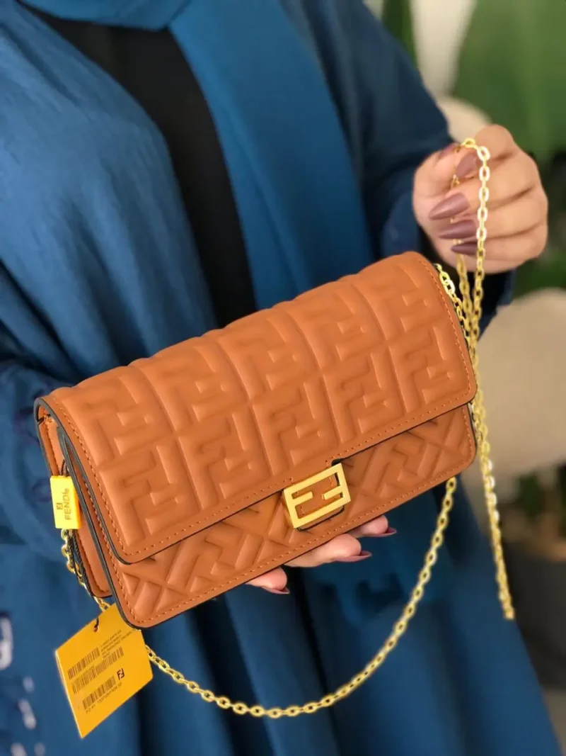 شنطة فندي سمول