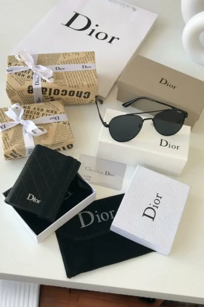 نظارة ومحفظة ديور رجالي