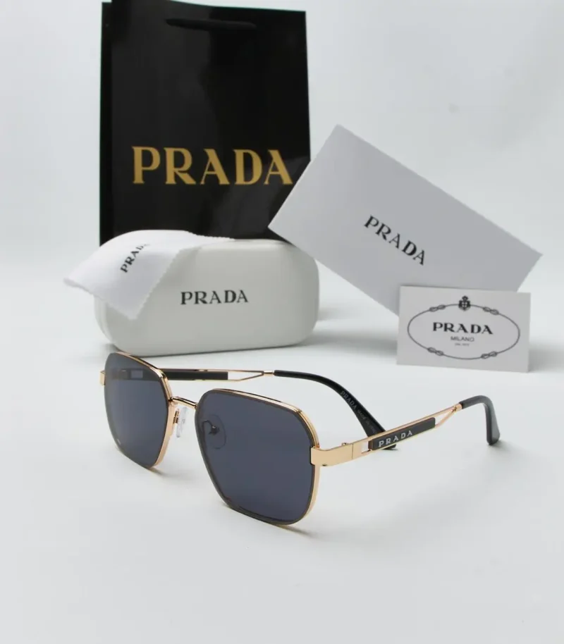 نظارة برادا السوداء