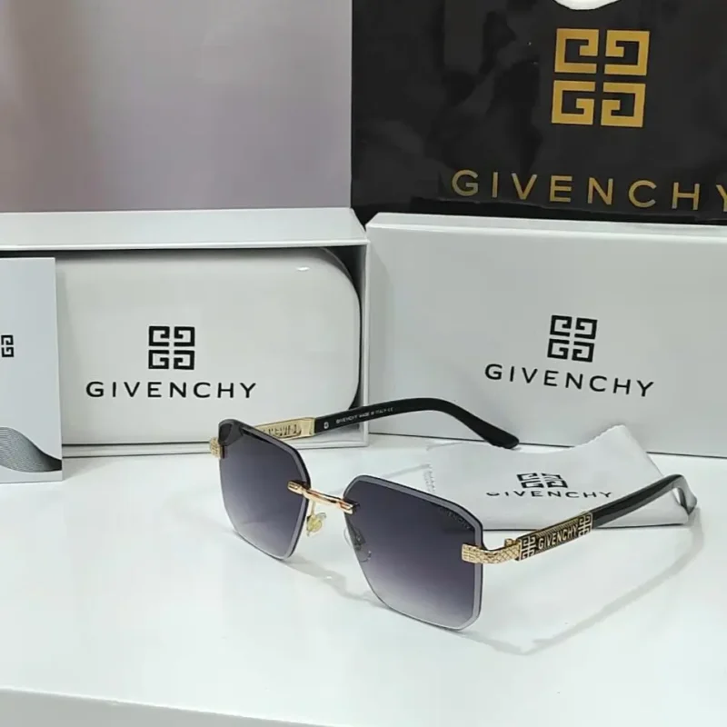 نظارة جيفنشي الجديدة