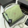 شنطه شانيل الخضراء