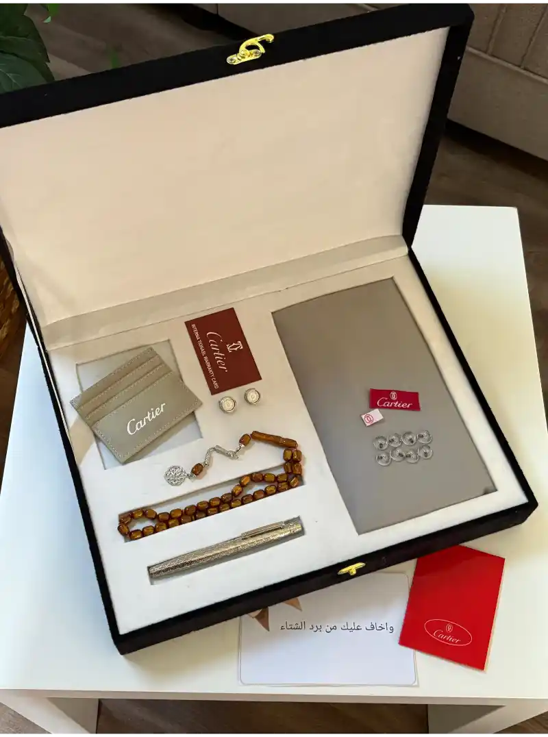 بكج ماركة كارتير رجالي