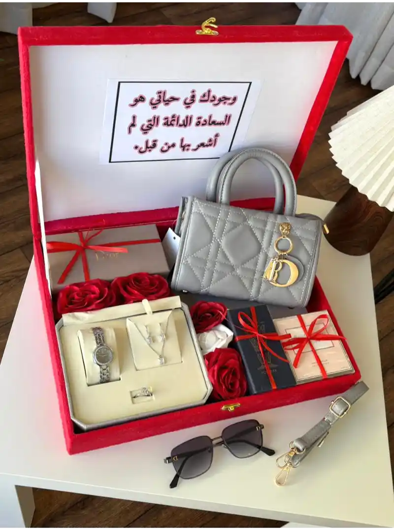 بوكس هديه ديور نسائيه