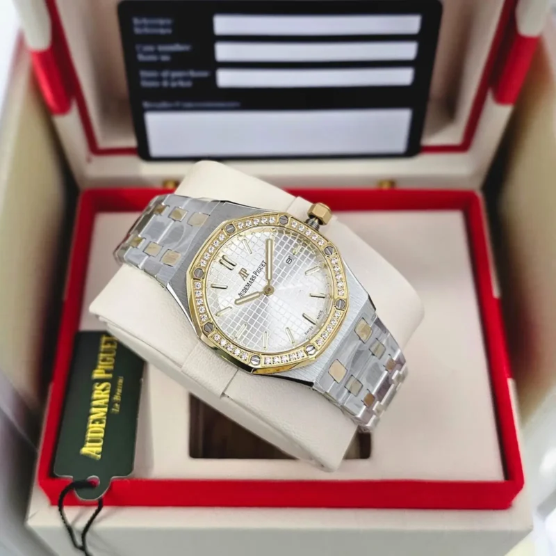 ساعة اوديمار بيغيه رويال اوك نسائي