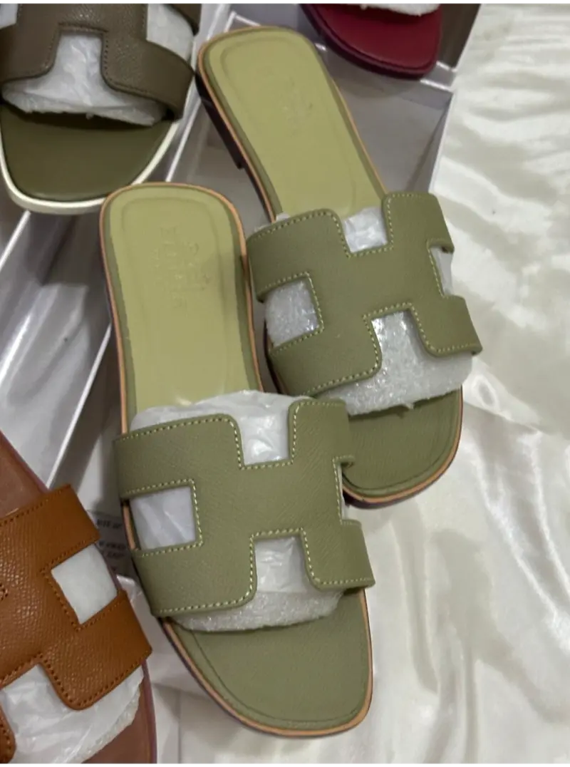 سليبر حريمي خروج