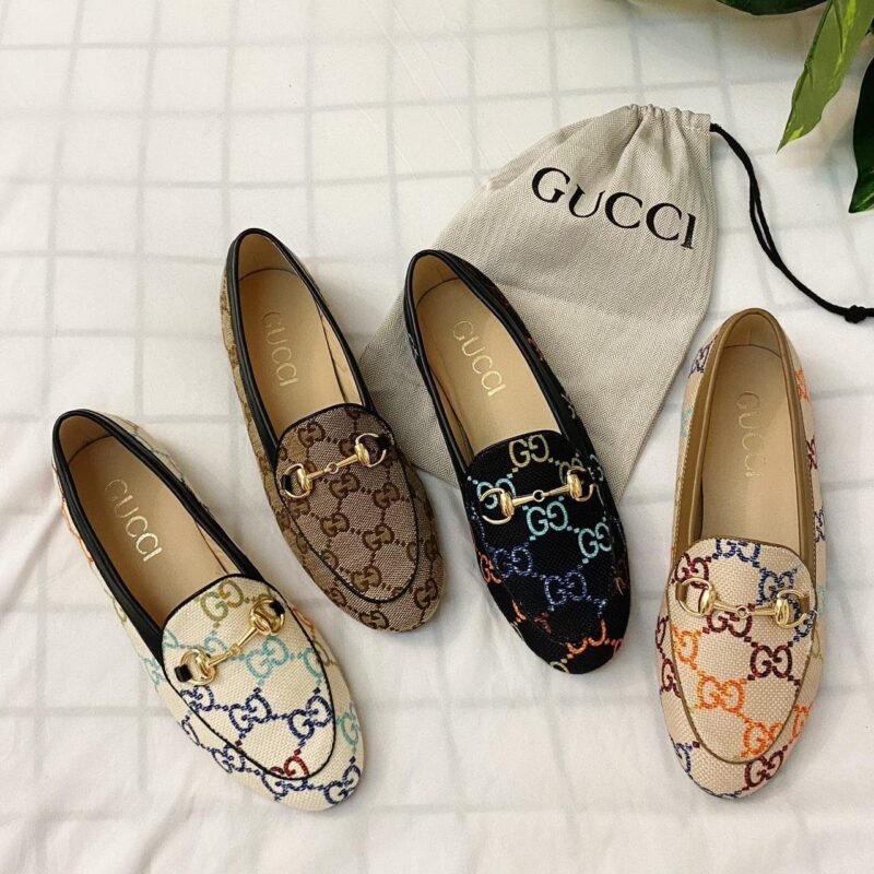 جزم قوتشي نسائية