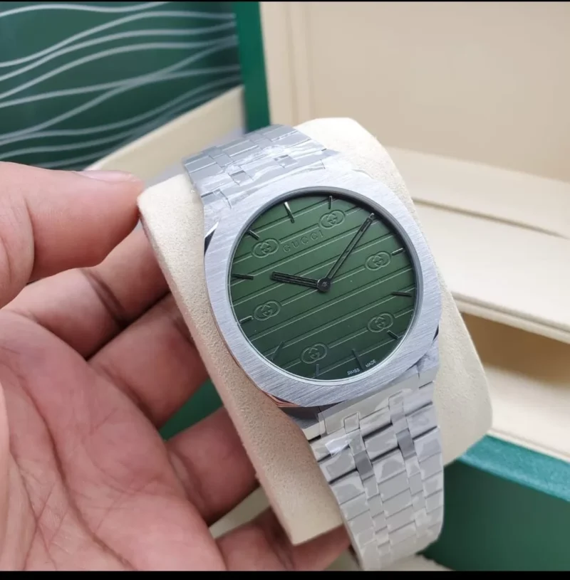 ساعة قوتشي رجالية