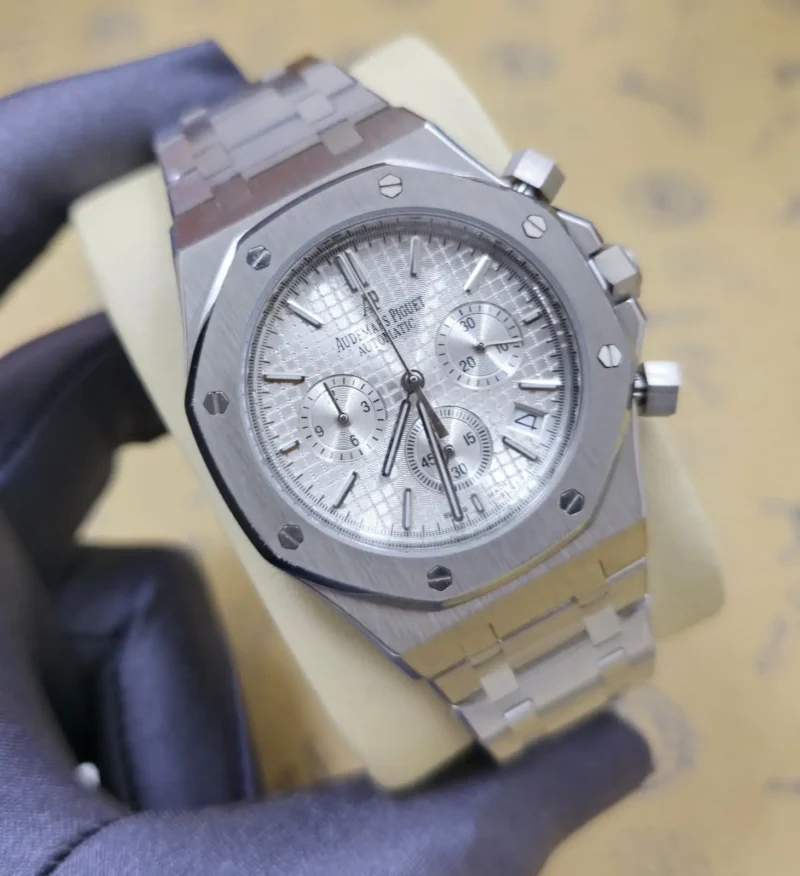 ساعة ادمر بياجيه