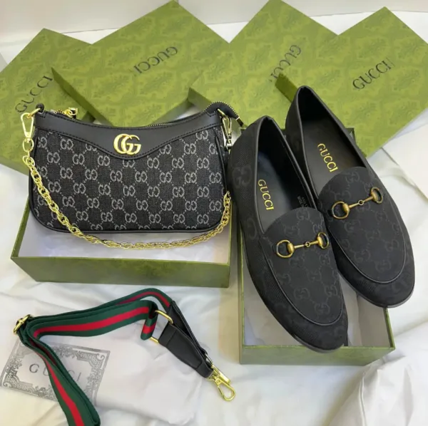 طقم شنطة وشوز Gucci