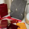 سلسال وحلق نسائي