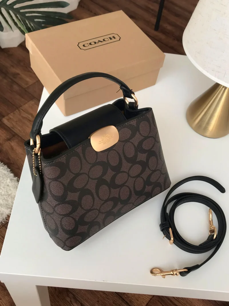 شنطة كوتش اليزا حجم متوسط