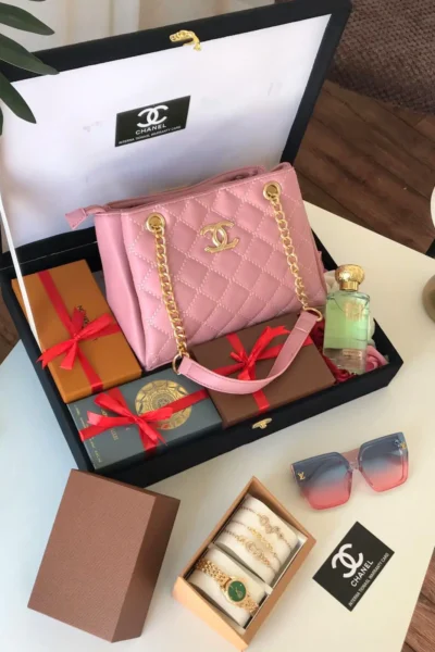 هدايا تخرج غير مكلفة للنساء