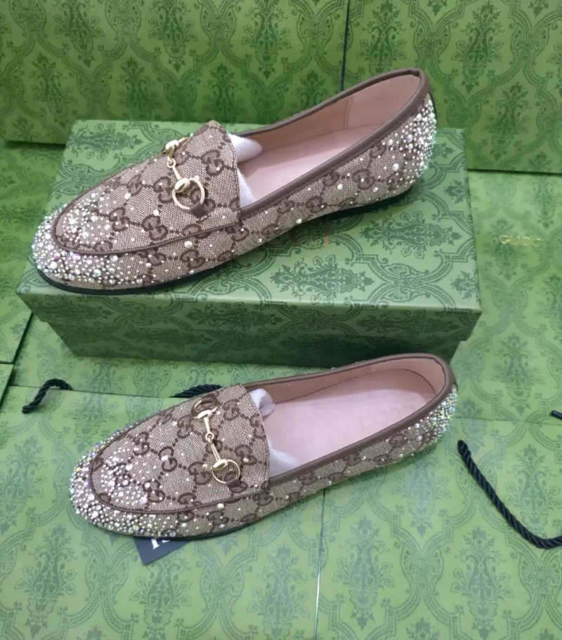 جزمة فلات قوتشي